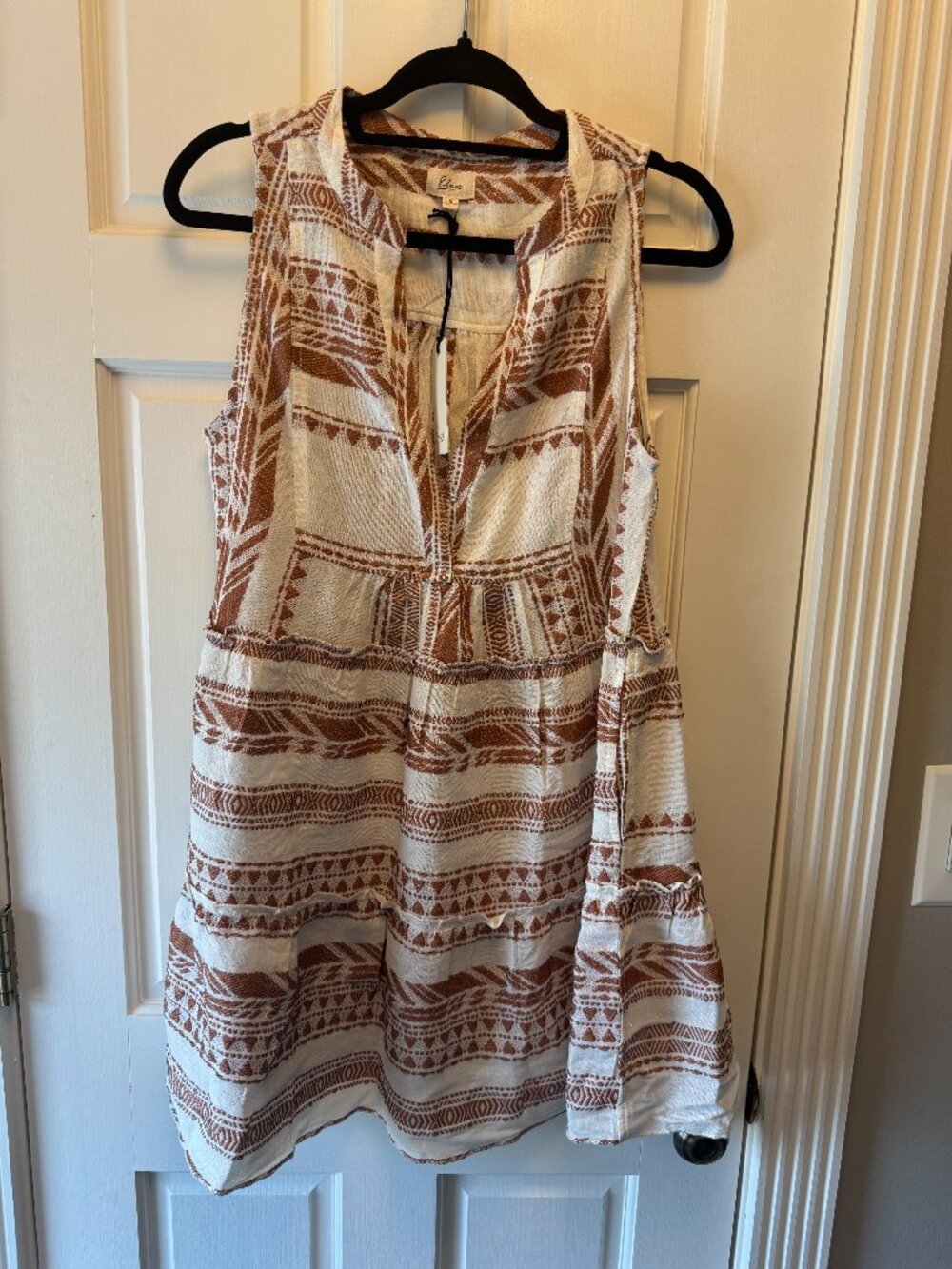 Elan Sleeveless Aztec White/Brown Print Resort Dress Sz Small NWT